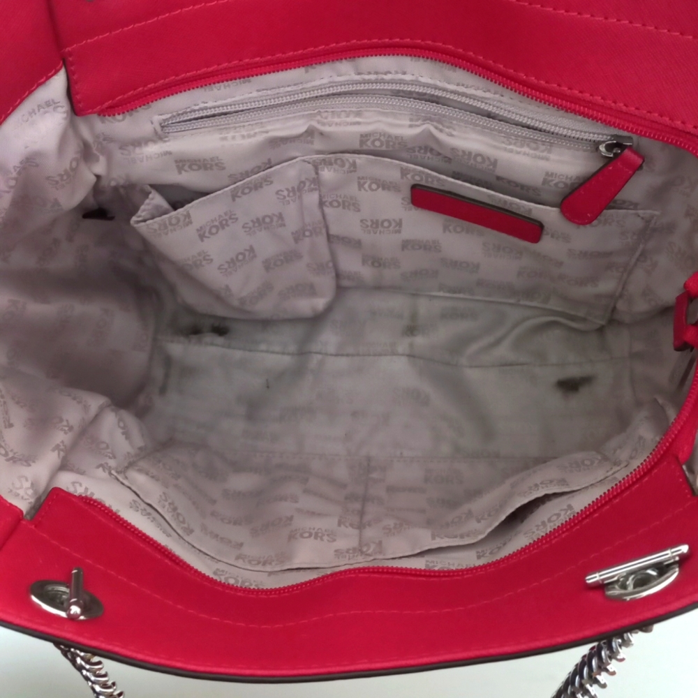 Michael Kors Jet Set Handbag - Picture 3 of 6